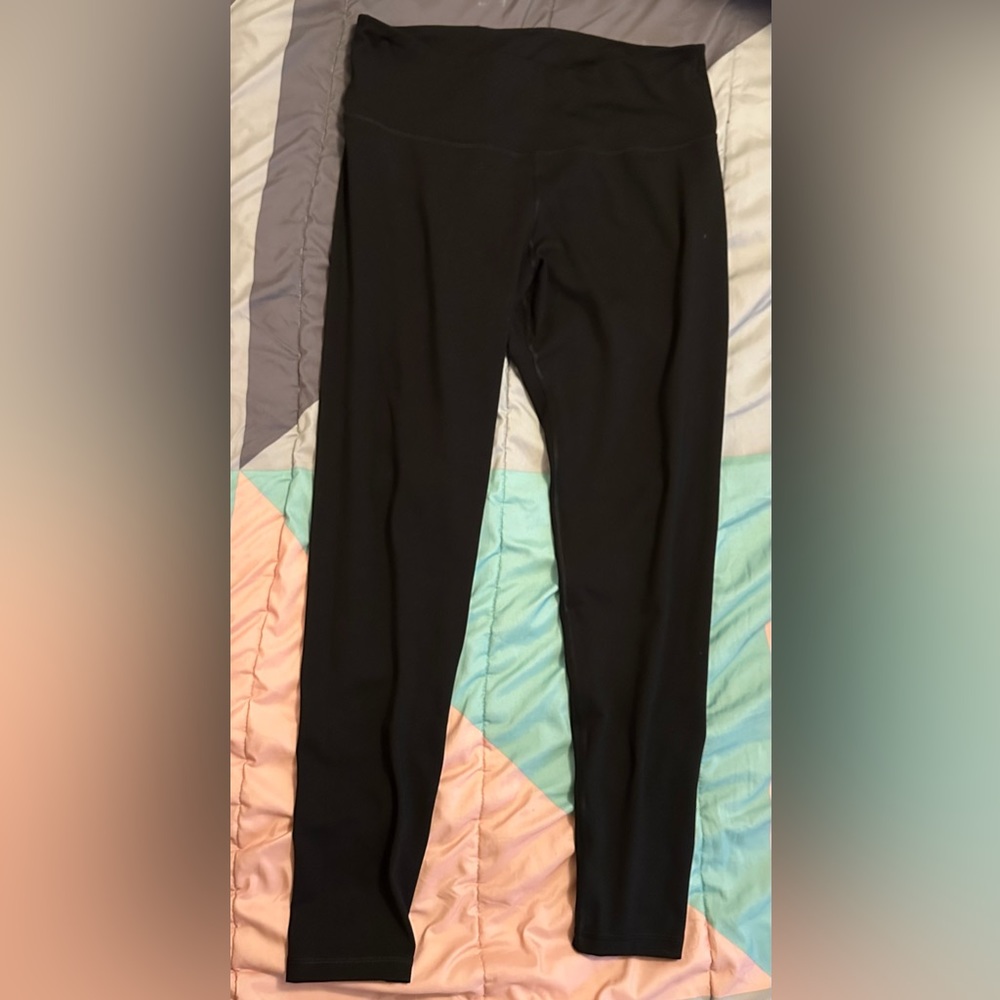 Black workout leggings